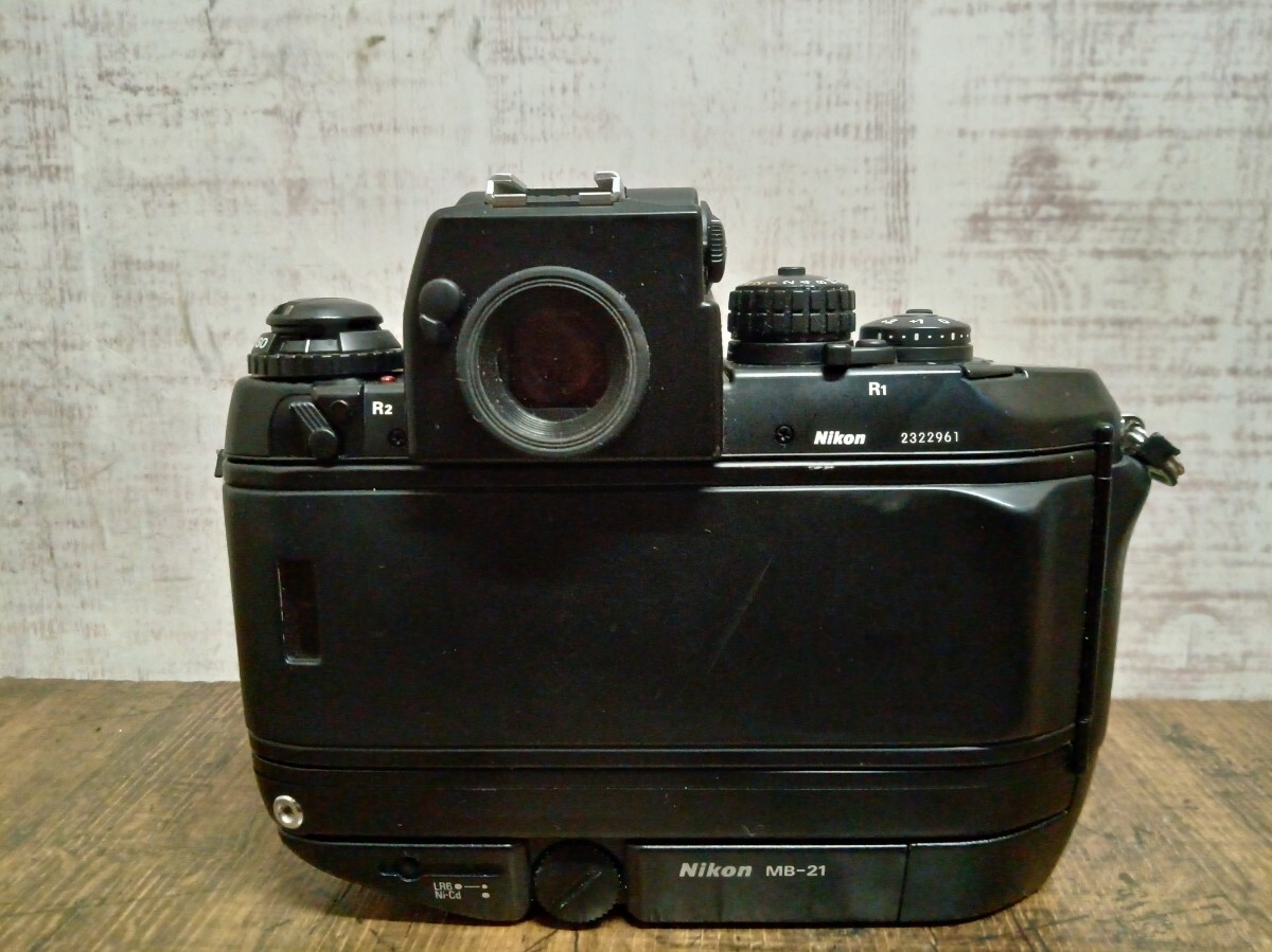 Nikon ニコン F4 一眼レフ フィルムカメラ MB-21 ハイパワー