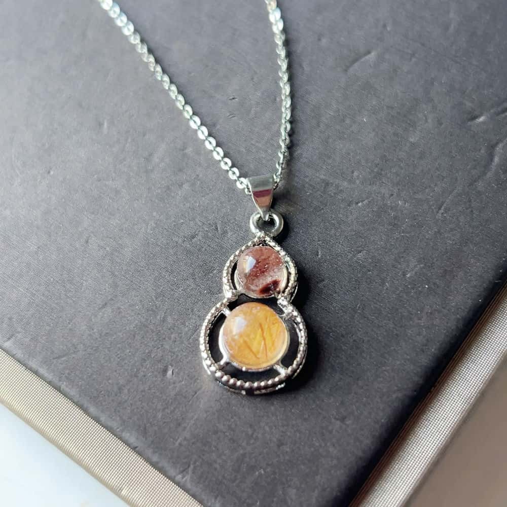 ◇ゴールドルチルクォーツ(金針水晶)+ガーデンクォーツ(庭園水晶)◇キャツアイ入り◇ネックレス◇ペンダント◇パワーストーン◇巾着袋付