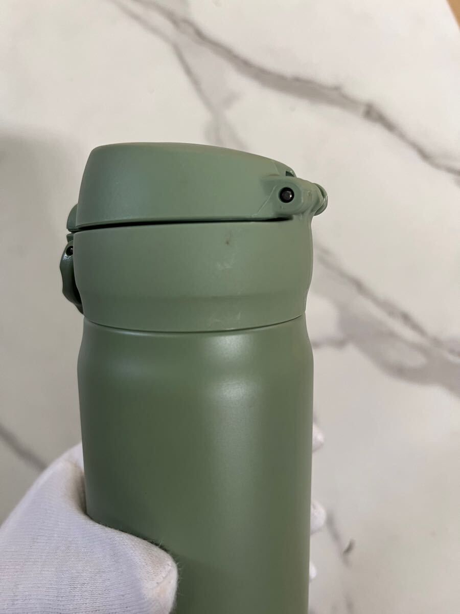 y102409a Thermos фляжка вакуум изоляция мобильный телефон кружка 500ml хаки одним движением открытый нержавеющая сталь бутылка теплоизоляция термос JNL-506 SMKKI