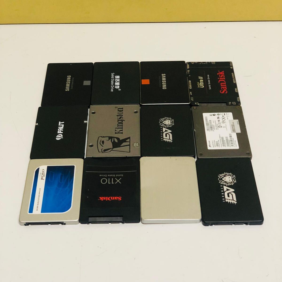 SanDisk Ultra II,sandisk x110,Kingston,Samsung,12 pcs together present condition goods 