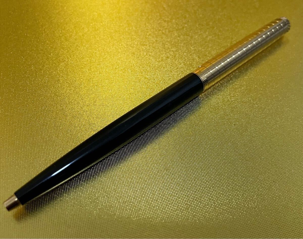 Dunhill ダンヒル　ニュージェムライン ゴールドカラー　ボールペン 
