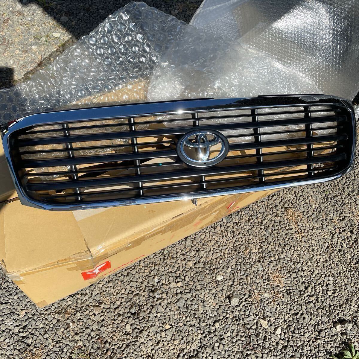 ランクル100 前期フロントグリル