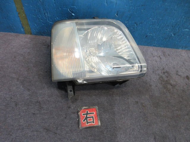 7kurudepa ワゴンR LA-MC22S 右 ヘッド ランプ ライト ハロゲン KOITO 100-32679 [ZNo:06021817] 169053
