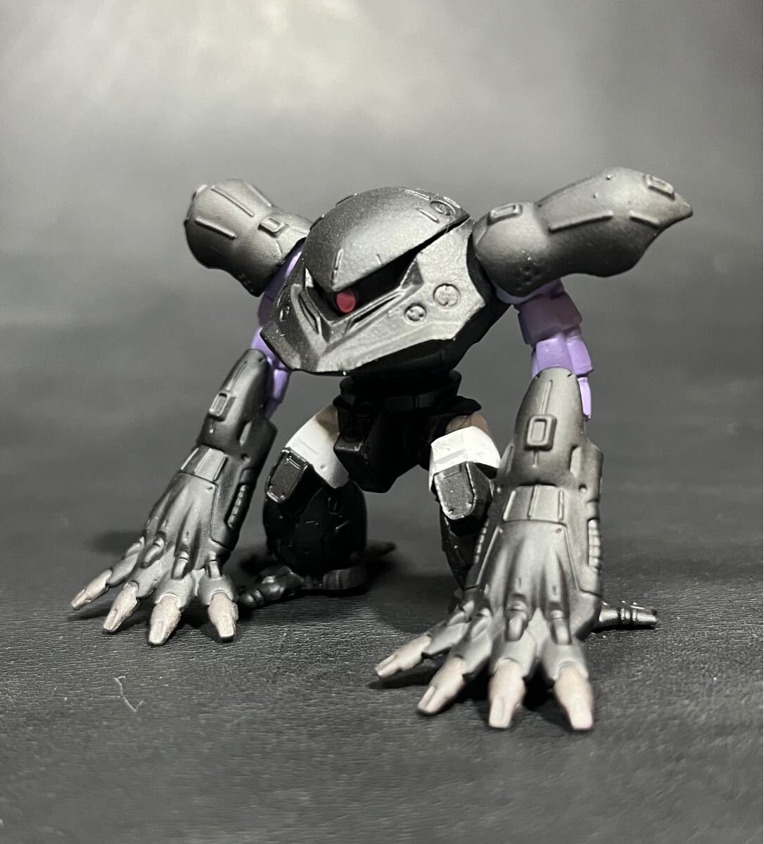 FW GUNDAM CONVERGE ガンダムコンバージ　黒い三連星　ハイゴック　リペイント