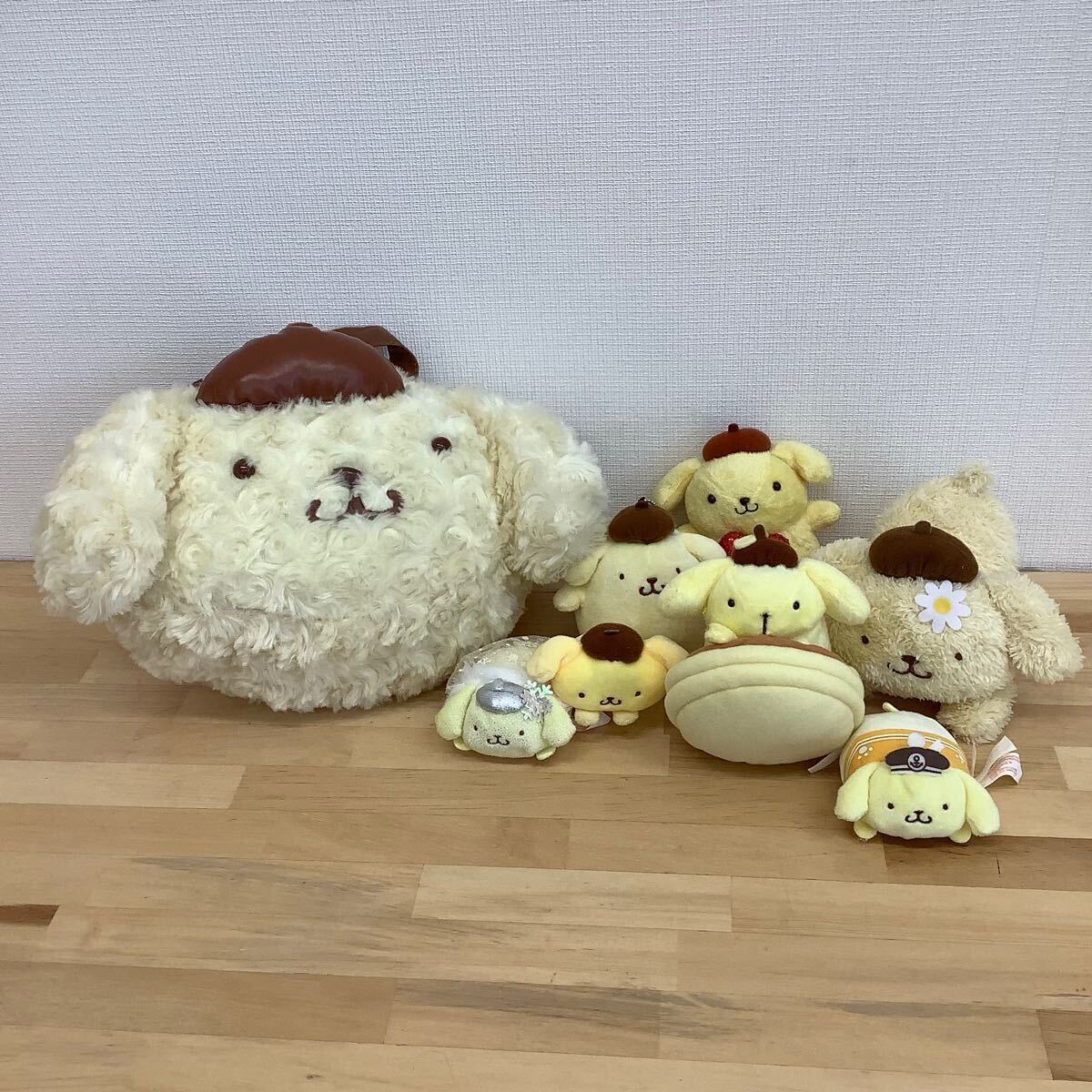 サンリオ　ポムポムプリン　ぬいぐるみ　マスコット　バッグ　管理番号SA615