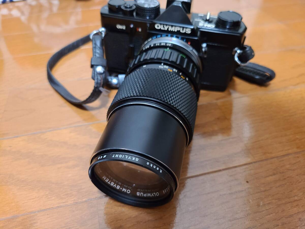 OLYMPUS オリンパス OM-2 カメラ / OM-SYSTEM ZUIKO AUTO-ZOOM 1:4 f=75-150mm レンズ