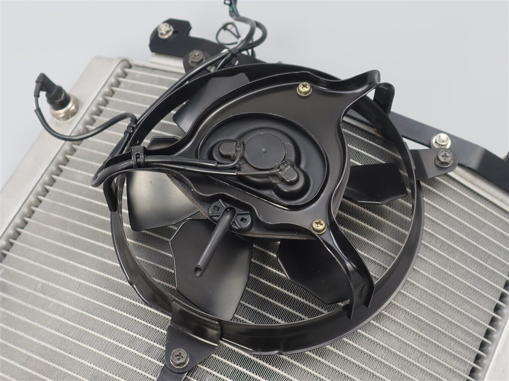 CB1300SF SC40 フェンダーレスキット アクティブ製？ 新作登場，安い ♪CB1300SF⁄SC40 アクティブ アルミ フェンダーレス