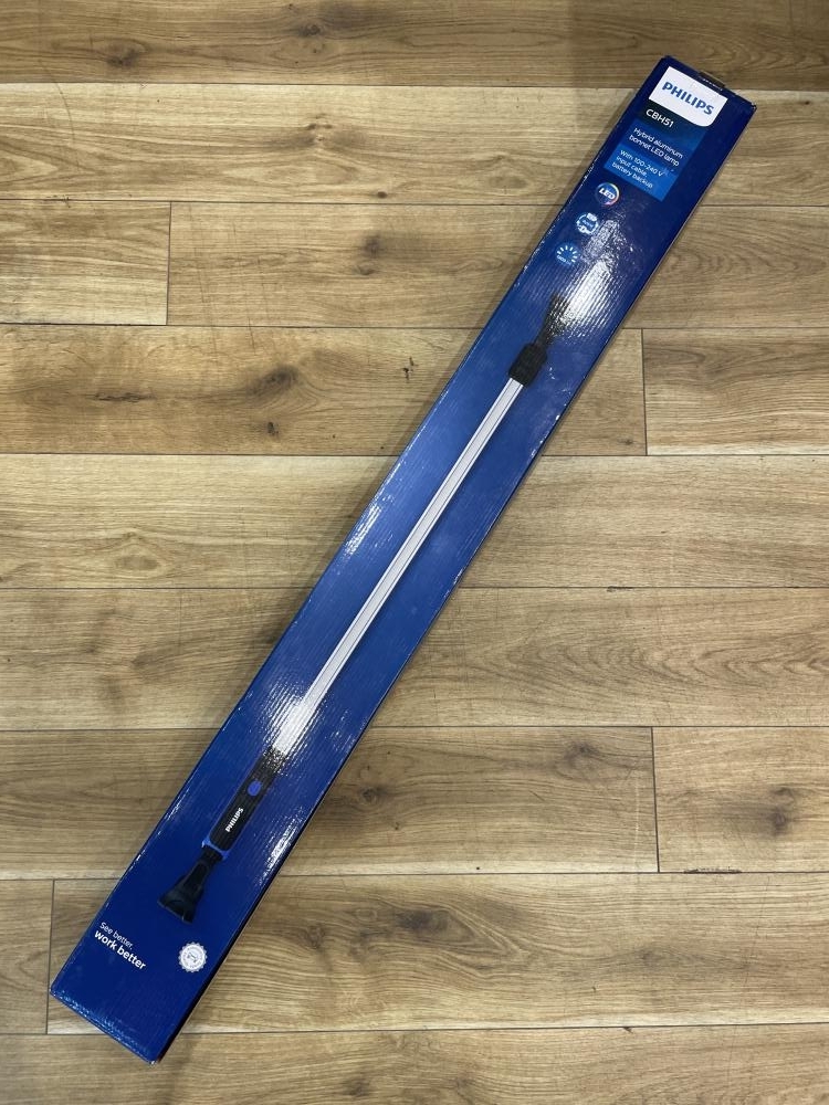 021■未使用品■PHILIPS ハイブリッドアルミニウムボンネットLEDランプ CBH51