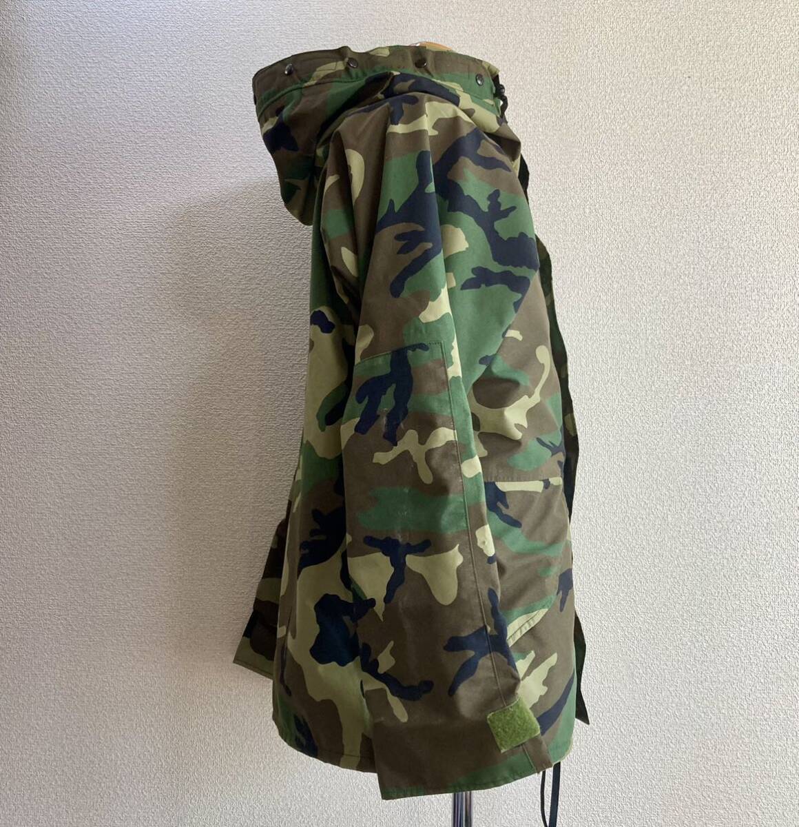 U.S.Army ECWCS Gen1 GORE-TEX PARKA 米軍実物 ゴアテックスパーカー MEDIUM-REGULAR 後期型 PARKA COLD WEATHER WOODLAND CAMOUFLAGE 古着_画像9