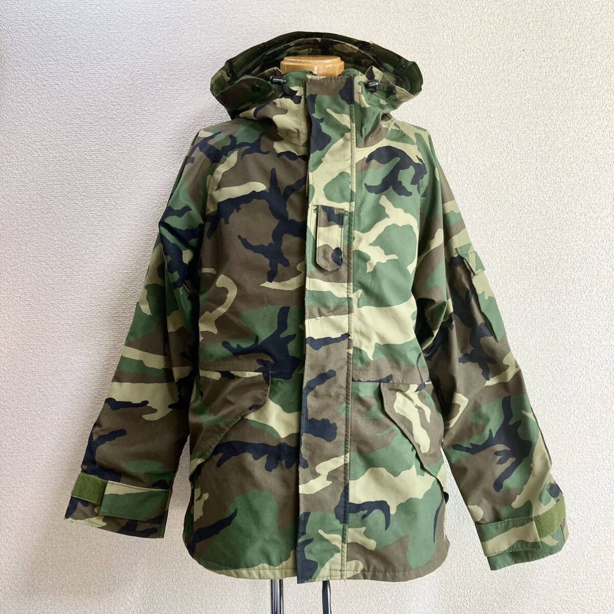U.S.Army ECWCS Gen1 GORE-TEX PARKA 米軍実物 ゴアテックスパーカー MEDIUM-REGULAR 後期型 PARKA COLD WEATHER WOODLAND CAMOUFLAGE 古着_画像1