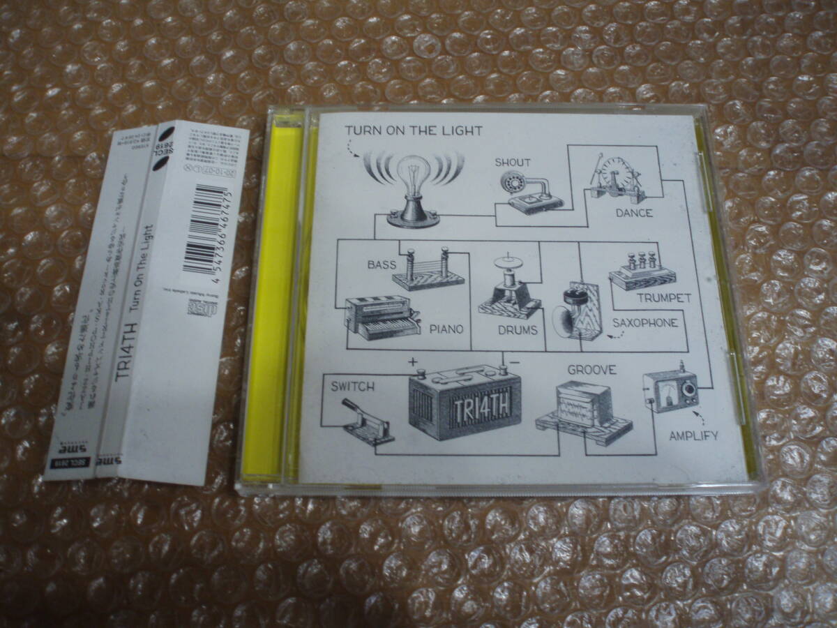 CD TRI4TH　TURN ON THE LIGHT_画像1