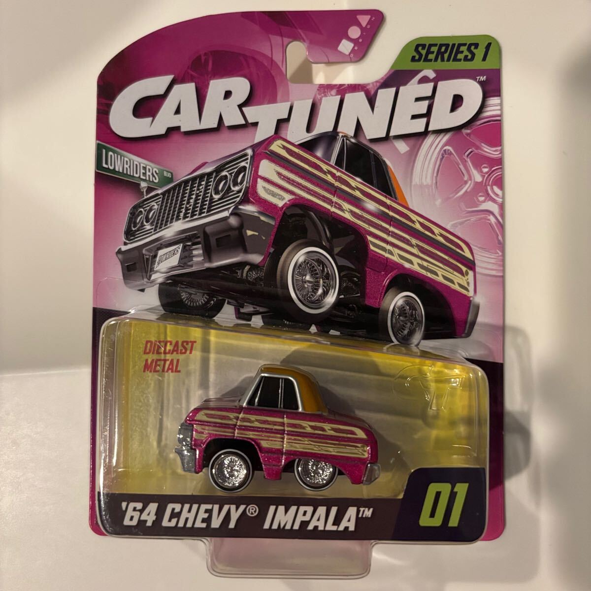 CAR TUNED ‘64 CHEVY IMPALA 1964 ローライダー インパラ ハイドロ ミニカー 日本未発売 ホットウィール hotwheels 