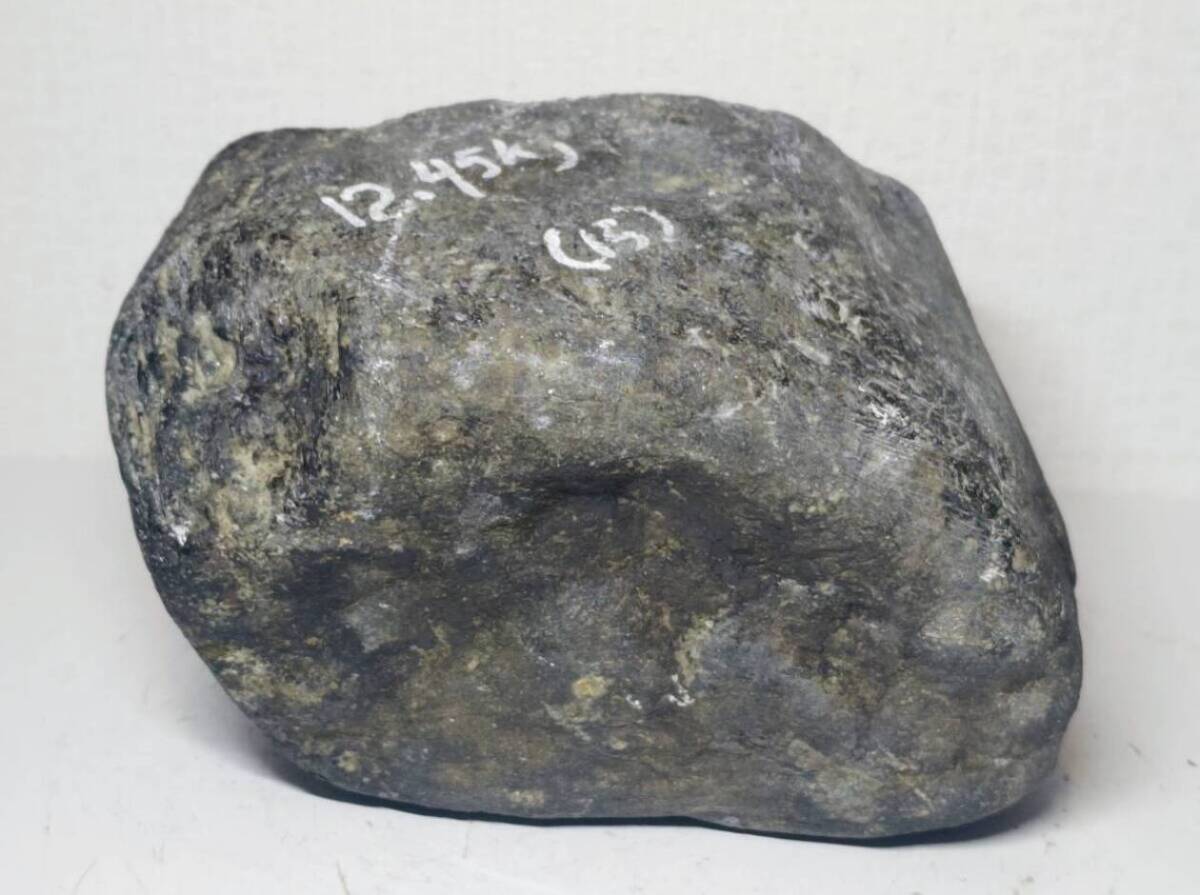 黄緑】☆8.6kg☆ 翡翠 ヒスイ 原石 翡翠原石 鑑賞石 自然石 誕生石