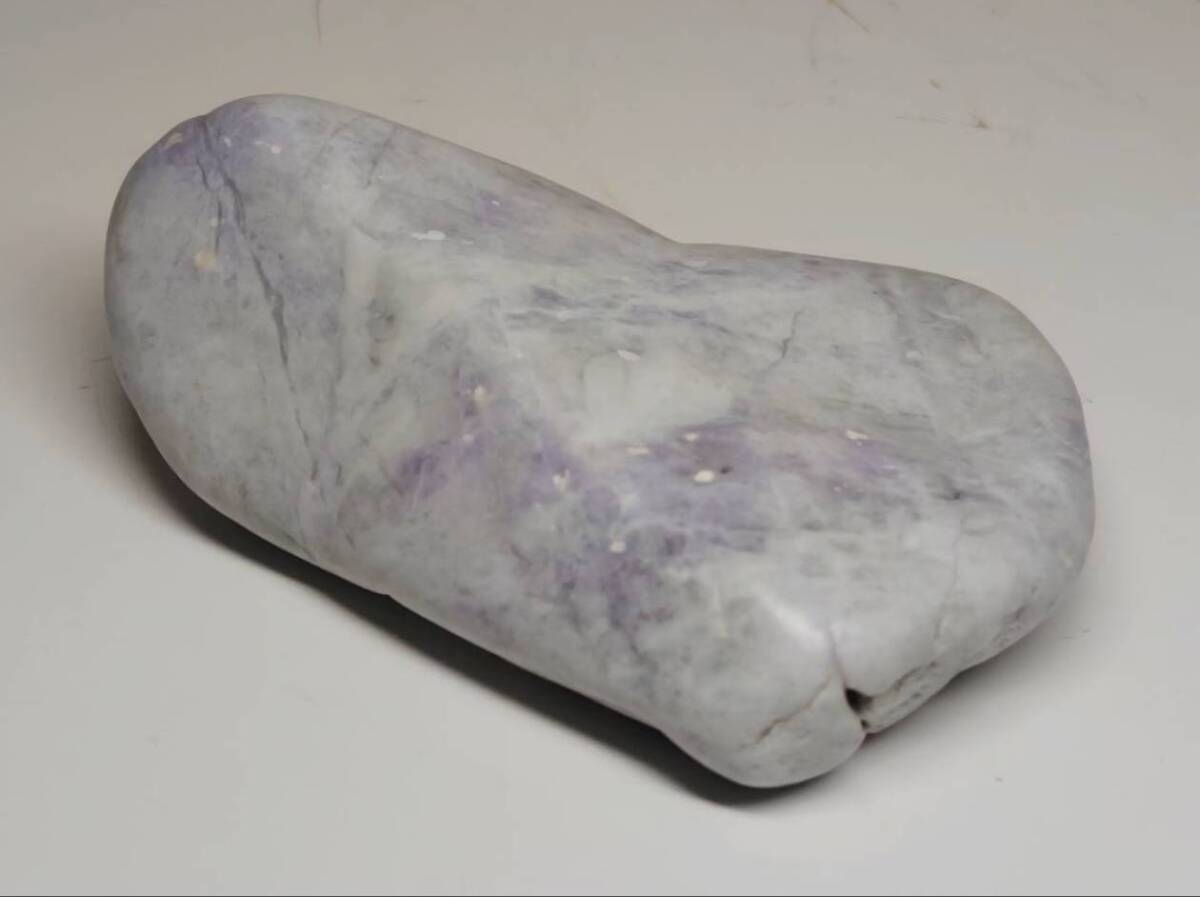 灰ラベ】☆241g☆ 翡翠 ヒスイ 原石 翡翠原石 鑑賞石 自然石