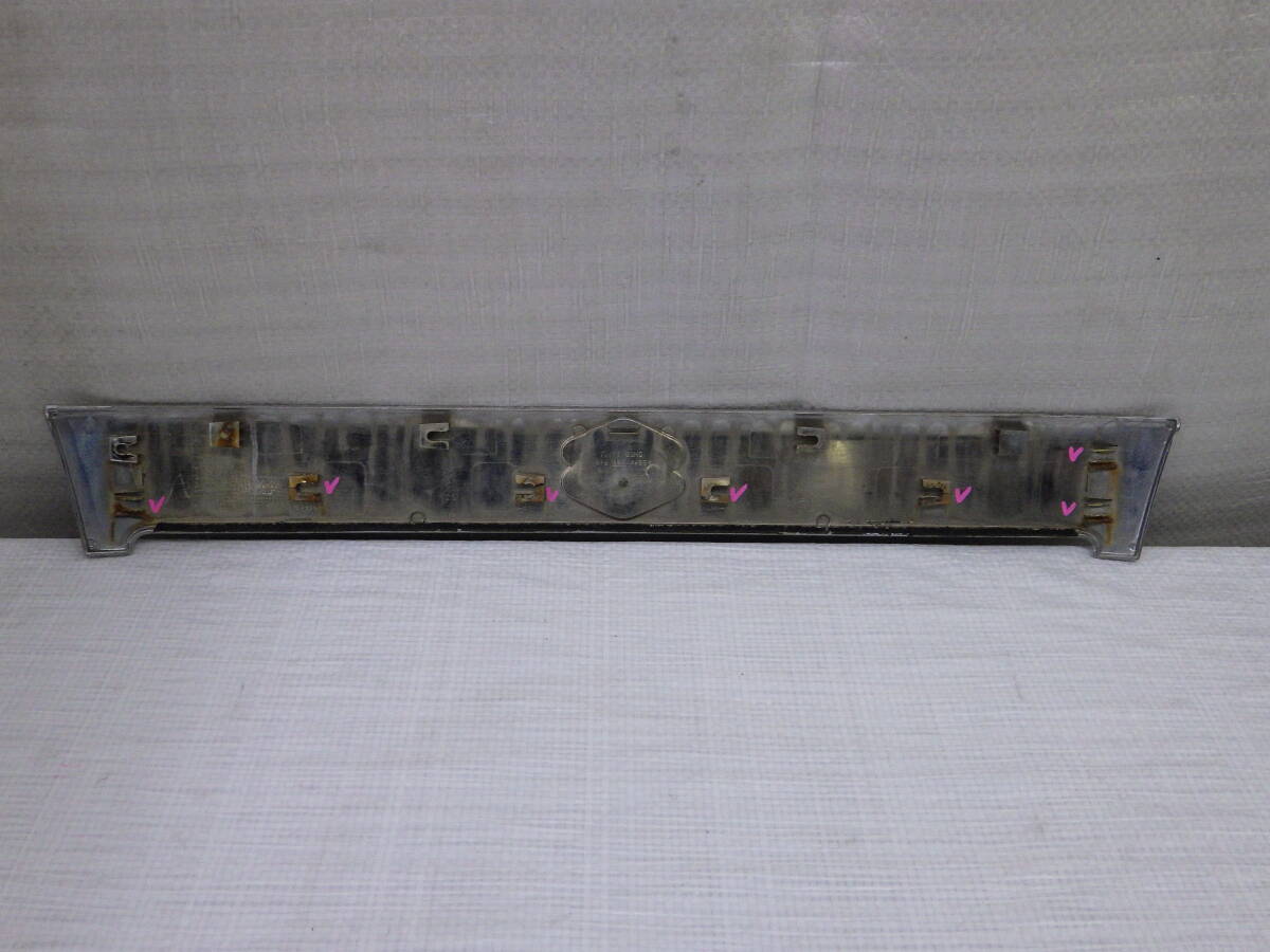 DA52W エブリイワゴン 純正フロントグリル アッパー ラジエターグリル ラジエーターグリル 72411-68H0_画像8