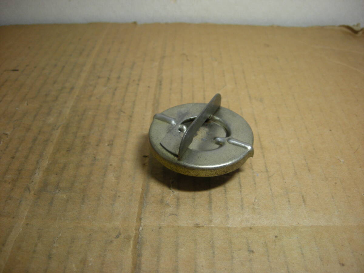 DR30　スカイライン　　FJ20ターボ外し　　給油口キャップ　　使用可　　HR30　　R30　