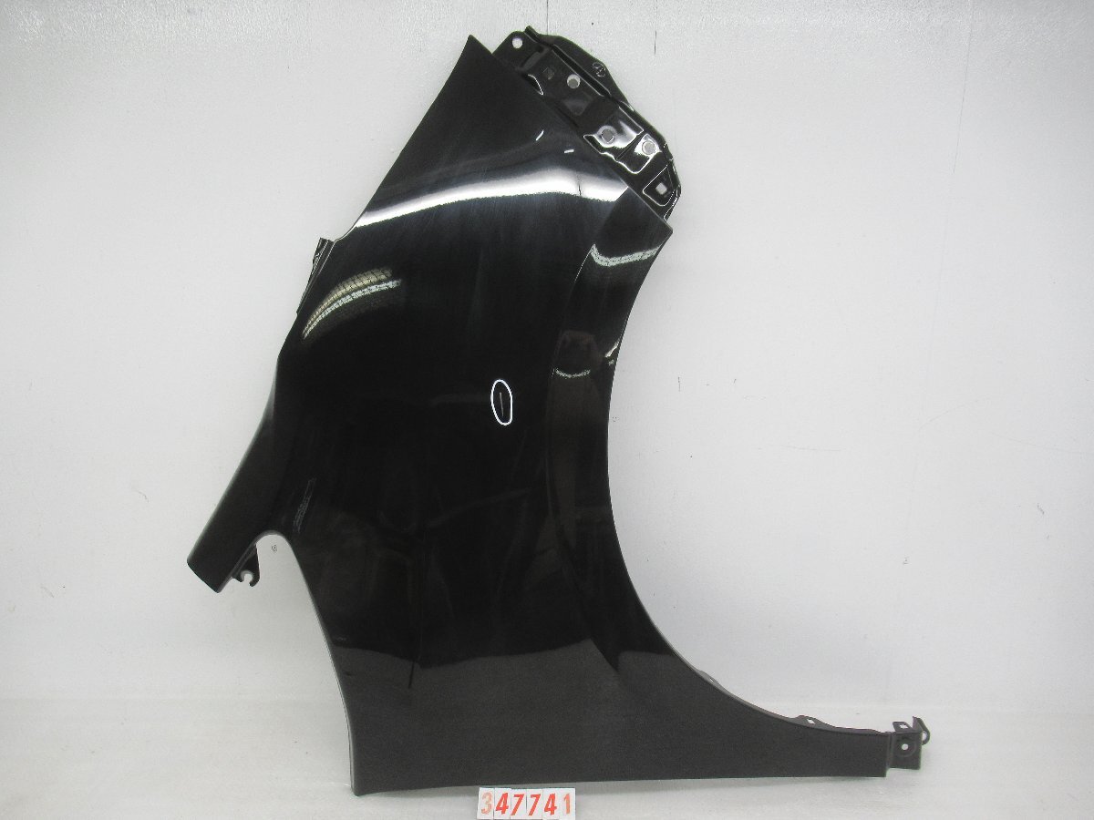 K.347741◇ZRR80G/ZRR85G/ZWR80G ノア/エスクァイア 純正 右フェンダー◇2F-15下