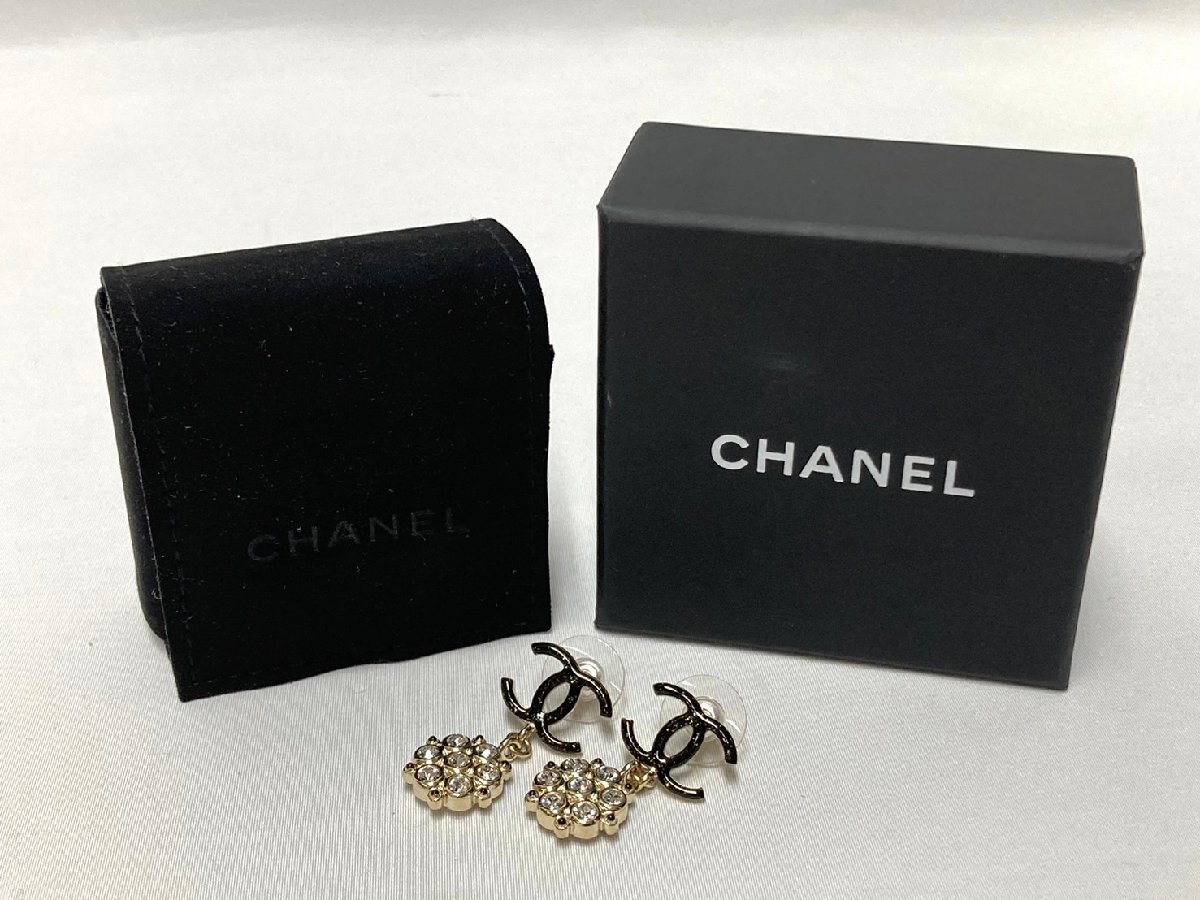 シャネル CHANEL ピアス ブラックストーン ゴールド ヴィンテージ 箱付き シャネル CHANEL ピアス ブラックストーン ゴールド