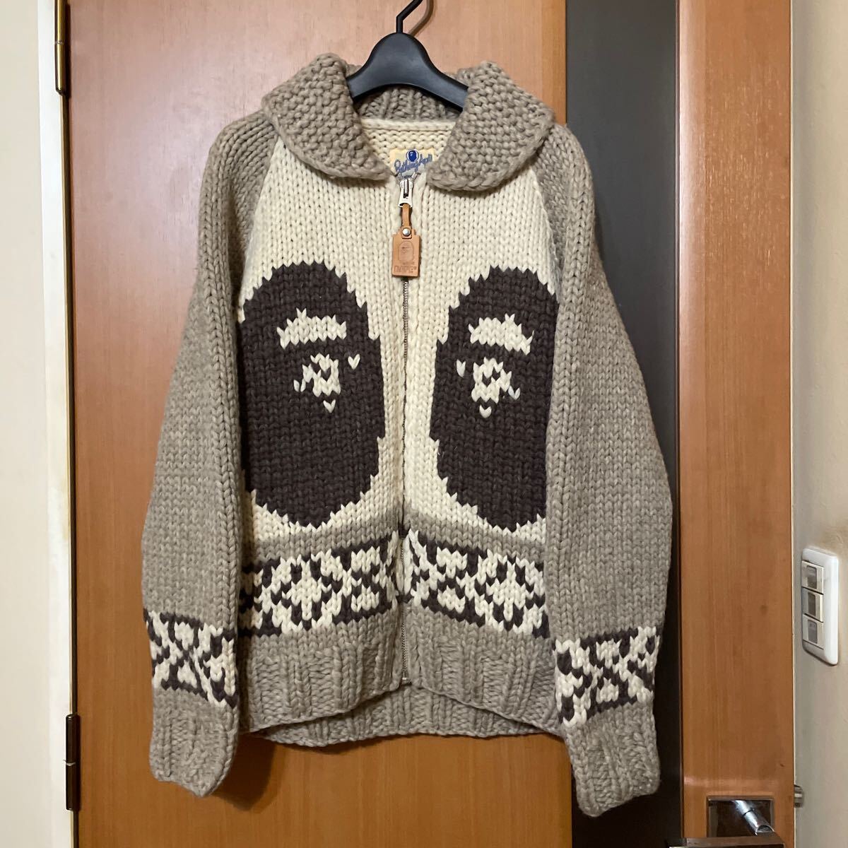 激レア アーカイブ『A BATHING APE』90s初期カウチンZIPセーター 激レア アーカイブ『A BATHING APE』90s初期カウチンZIPセーター