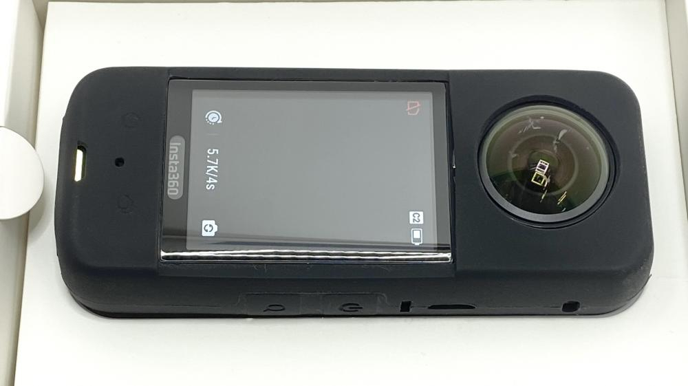 中古】【開封】Arashi Vision 360度アクションカメラ Insta360 中古】【開封】Arashi Vision 360度アクションカメラ Insta360