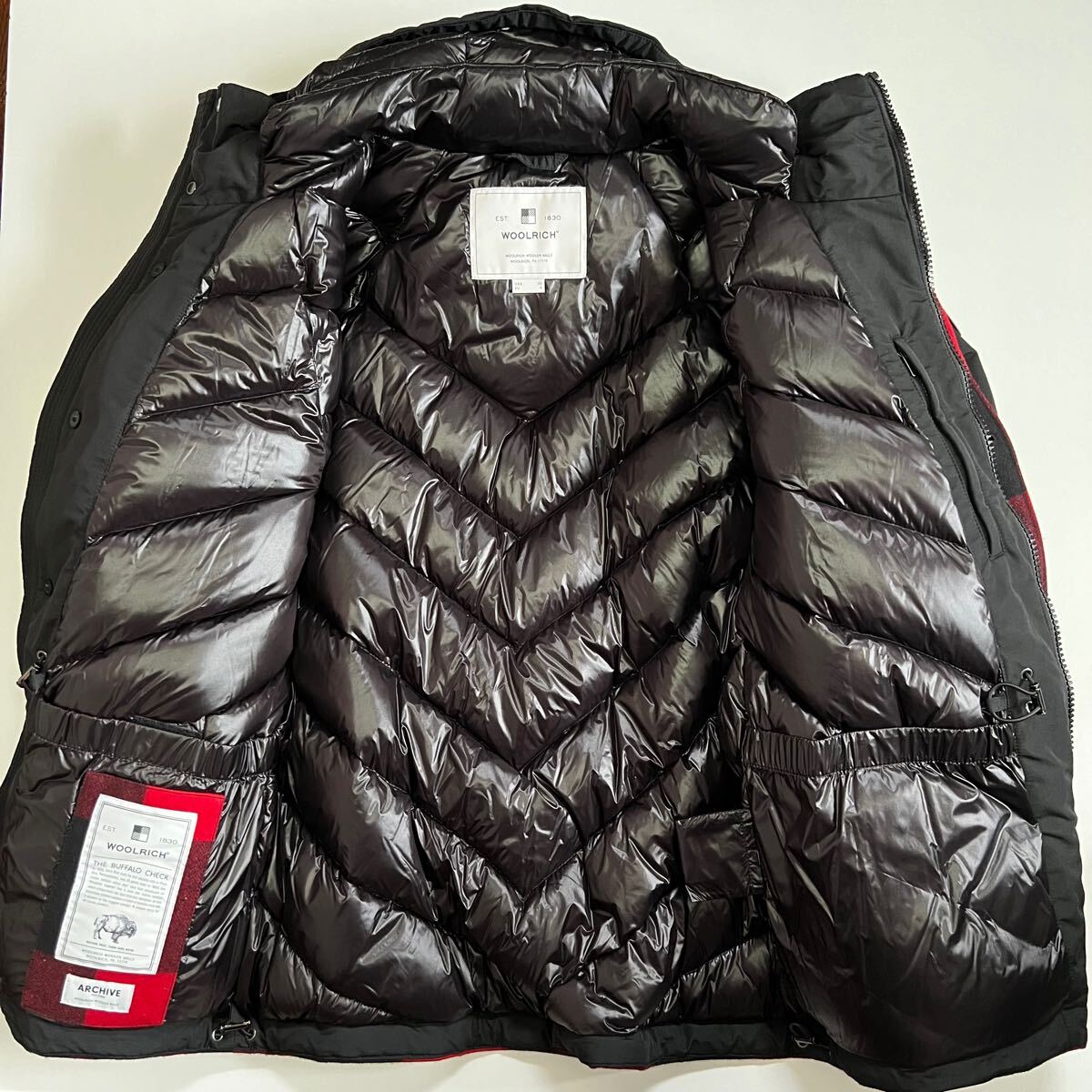 美品 WOOLRICHウールリッチ マウンテンダウン ジャケット 美品 WOOLRICHウールリッチ マウンテンダウン ジャケット