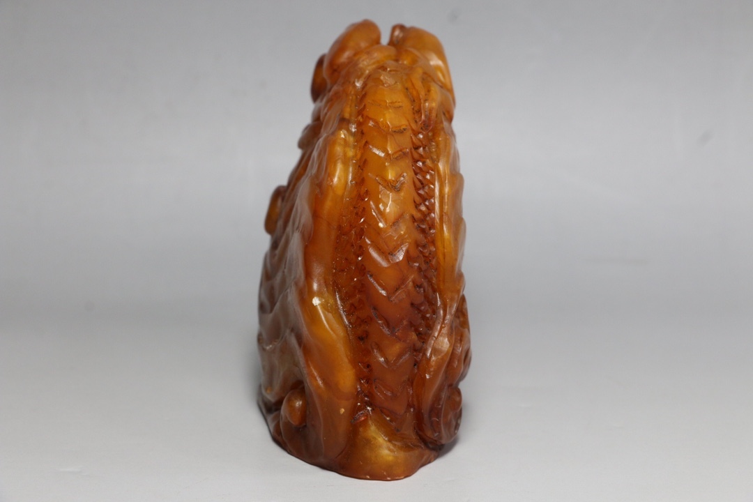 珍品旧蔵* 清時代 寿山石 燈光凍 田黄石 雕刻 瑞獸 手把件 珍品旧蔵* 清時代 寿山石 燈光凍 田黄石 雕刻 瑞獸 手把件