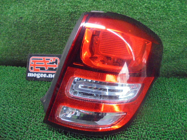 3FJ4039 DO2)) シトロエン C3 ABA-A55F01 純正 テールランプ右　バレオ9673805380
