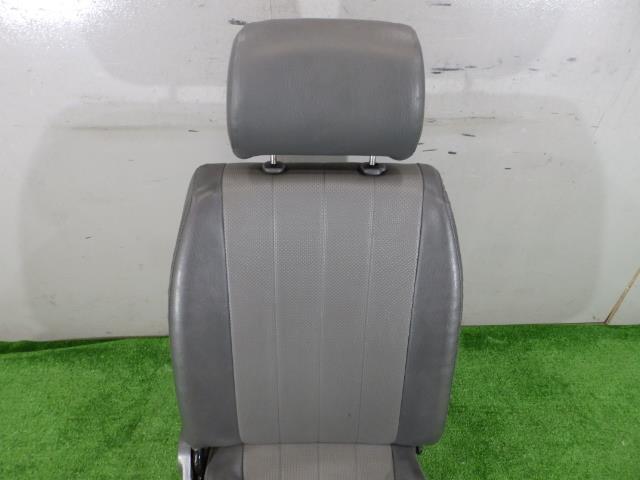  Bongo TC-SK82V водительское сиденье / водительское сиденье F8 A2W S0N8-88-11043 242046