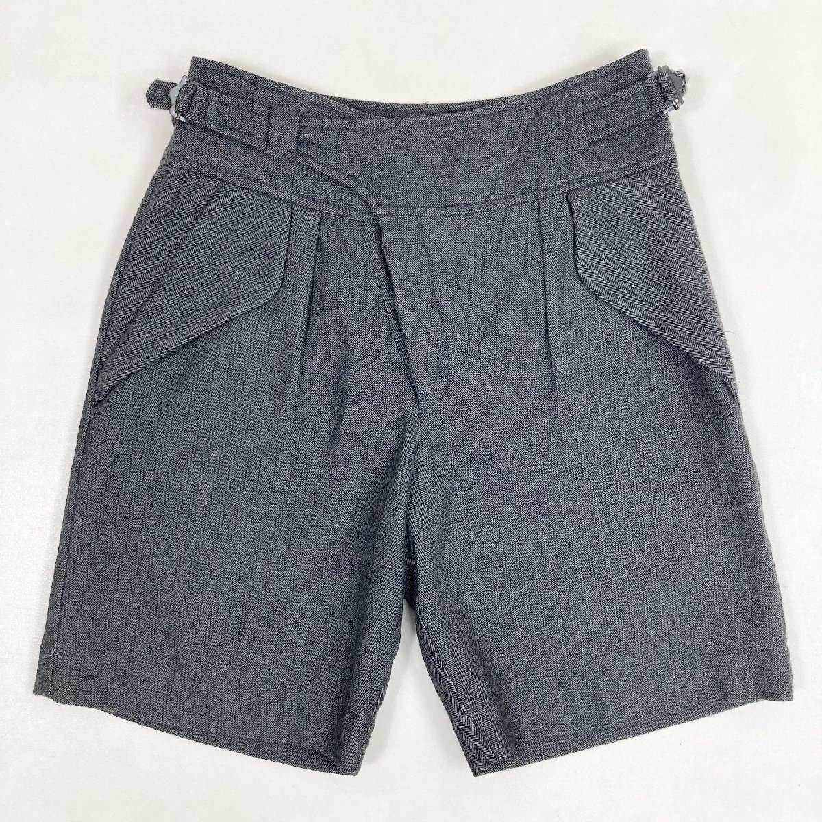 ◆【古着】KAMISHIMA CHINAMI YELLOW 日本製 ヘリンボーン ハイウエスト ボタンフライ ハーフパンツ ショート グレー 38 ウール 0.37㎏