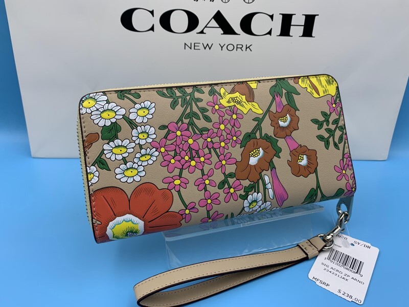 コーチ 財布 COACH 長財布 レディース ウォレット フローラル 花柄 ロング ジップ ストラップ ファッション 新作 新品 未使用 CR930 C352