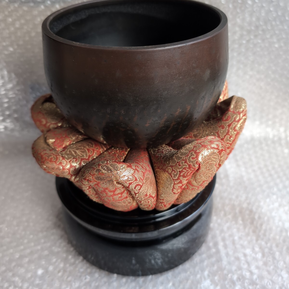 □おりん□台座付き一式セット□直径約15.5cm□品□ 仏壇、仏具 □おりん□台座付き一式セット□直径約15.5cm□品□ 仏壇、仏具