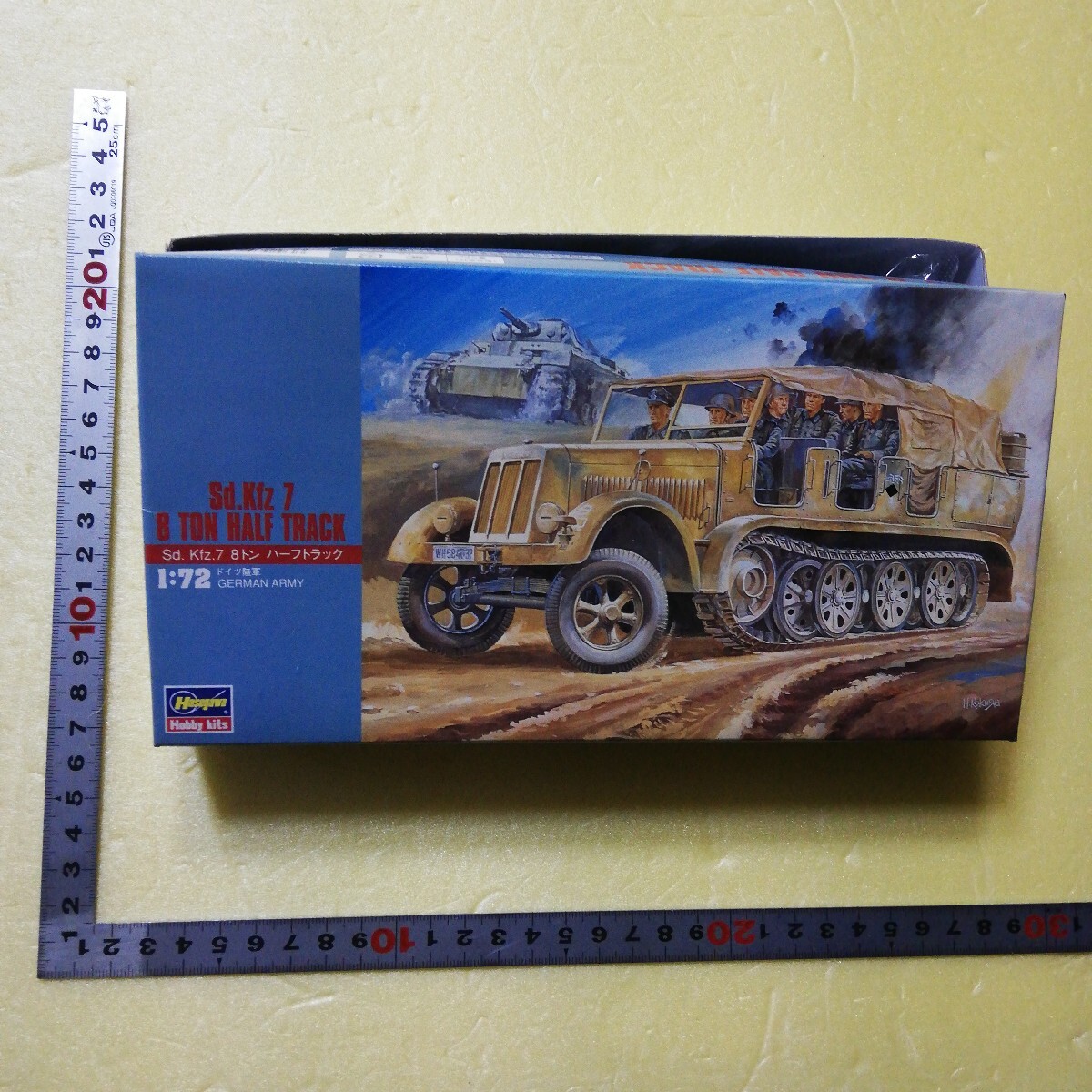 ☆地　1/72 ハセガワ　ドイツ軍　８トンハーフトラック　将兵７名　