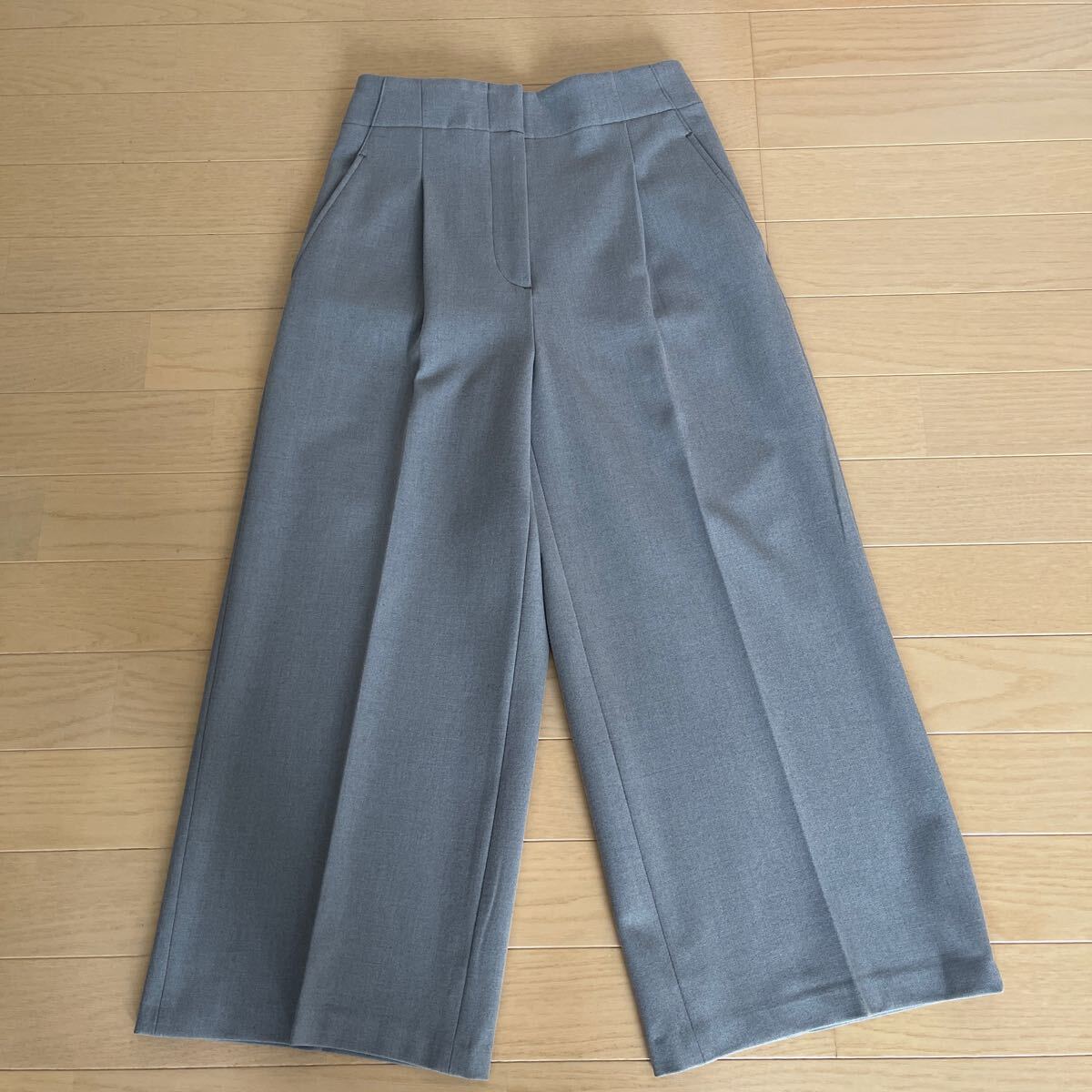 プラステ　ワイドパンツ　サイズXS 