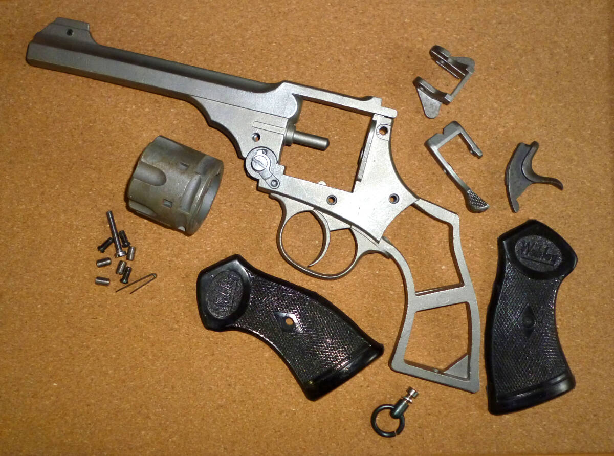 マルシン工業 Luger Pistol P-08モデルガン 22にKGP SMG 金属製 マルシン工業 Luger Pistol P-08モデルガン 22にKGP SMG 金属製