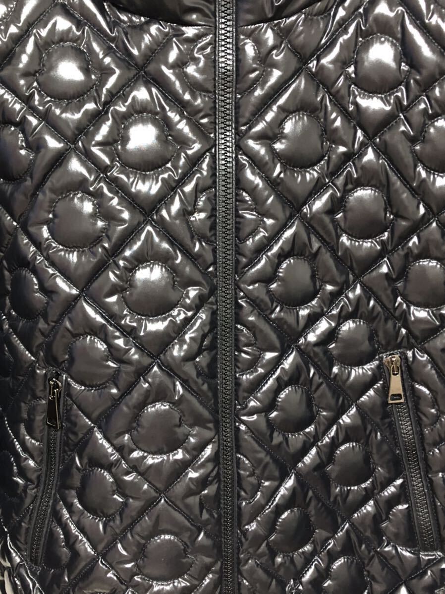 超美品 MONCLE CARELE GIUBBOTTO ブラック モンクレール ダウンジャケット ダウン ユース ジュニア キッズ モンクレールロゴ キルティング_画像2