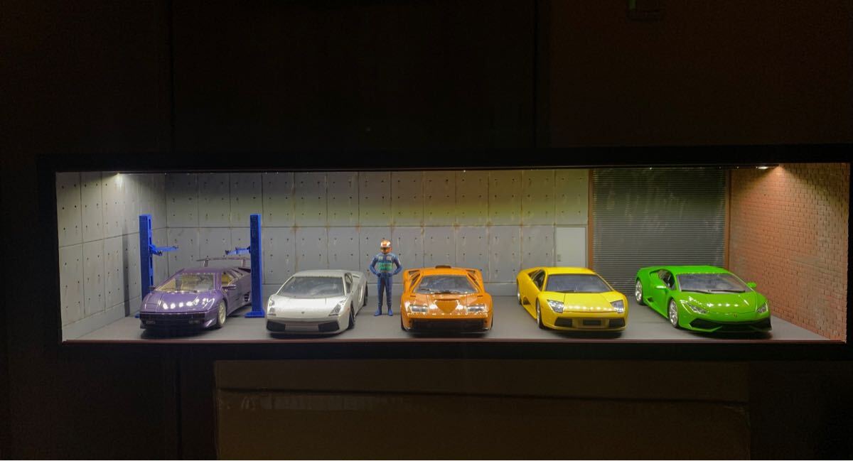 1/18 1:18 ミニカー ジオラマ ショーケース棚 倉庫 ガレージ イグニッションモデル ランボルギーニ フェラーリ ポルシェ GT-Rディスプレイ