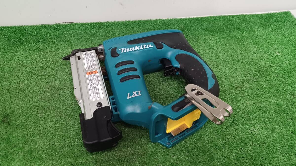 4750円 【中古品】makita(マキタ) 35㎜ 14.4vピンタッカ (本体 4750円 【中古品】makita(マキタ) 35㎜ 14.4vピンタッカ (本体