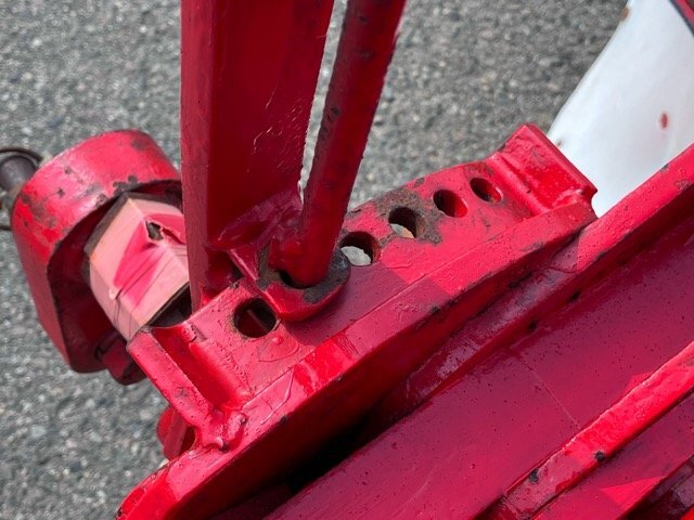 岐阜☆ タカキタ 3連 プラウ P417-223 トラクター パーツ スキ 岐阜☆ タカキタ 3連 プラウ P417-223 トラクター パーツ スキ