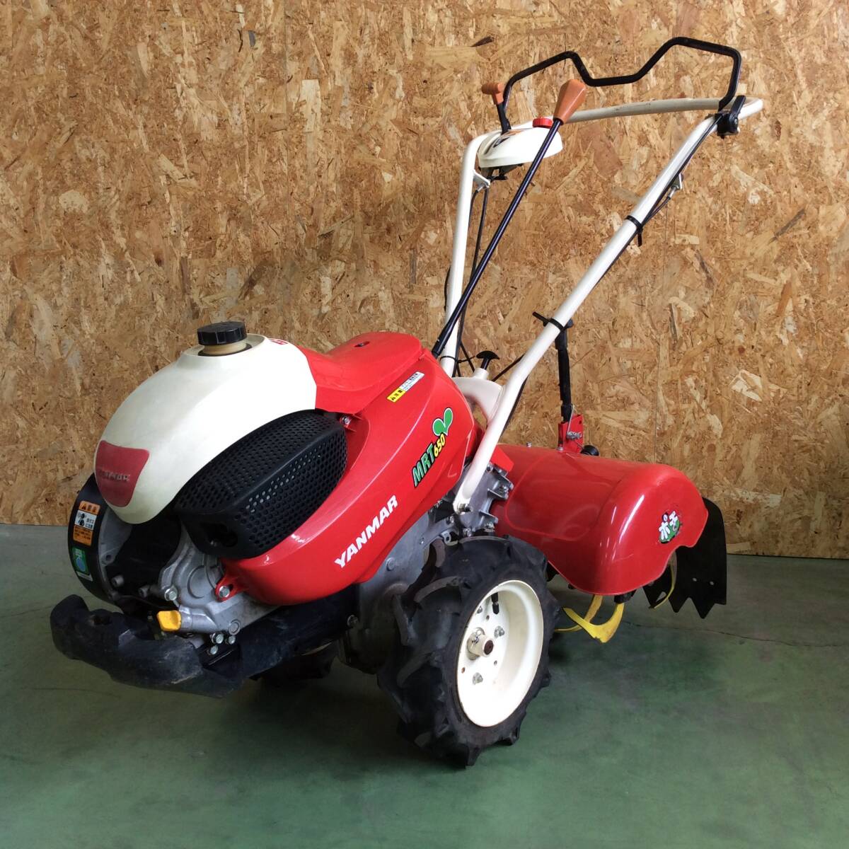 YANMAR 耕運機 赤。引取限定 YANMAR 耕運機 赤。引取限定