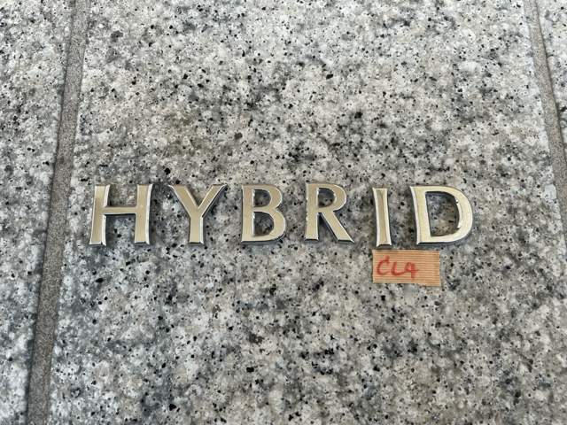 ★☆日産 フーガ HYBRID HY51 KY51用純正サイドハイブリッドエンブレム☆★