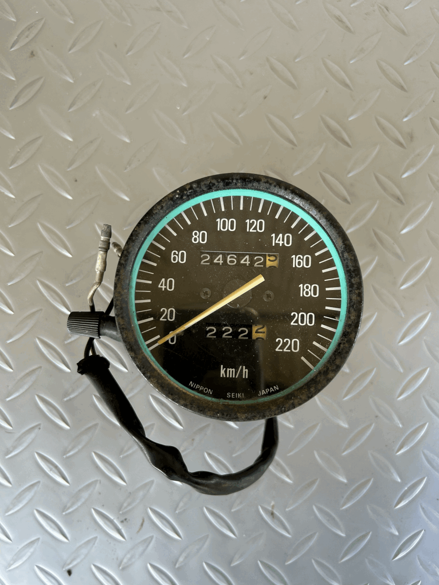 カワサキ　Z400J スピード　メーター　２２０km　Z400FX、Z500，Z550