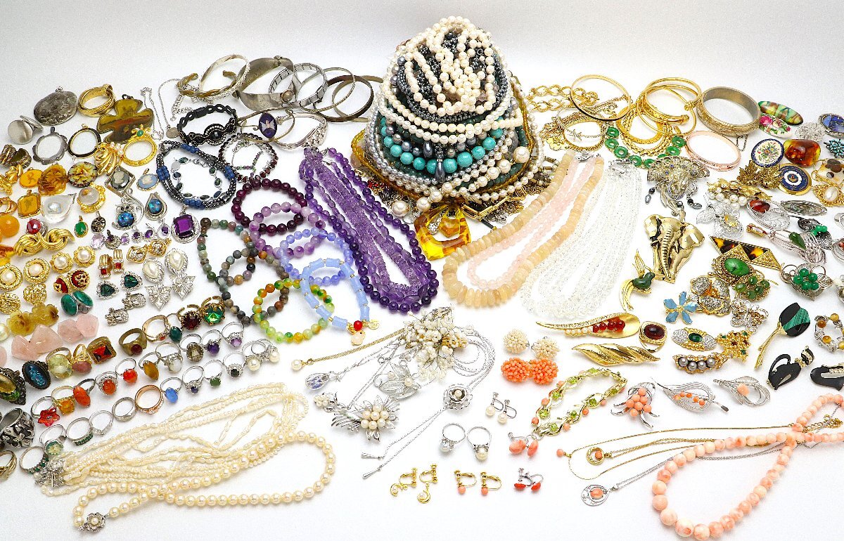 おたからや◇本真珠 珊瑚 天然石 シルバー製品 絡まり含む メッキ レディースアクセサリーおまとめ ネックレス他大量 約6.20㎏【H-B17574】
