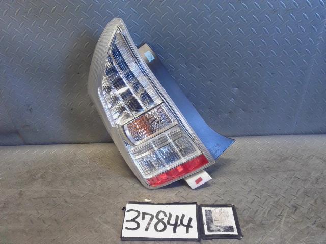 プリウス DAA-ZVW30 左テールランプ L 202 スタンレー 47-37 LED 37844