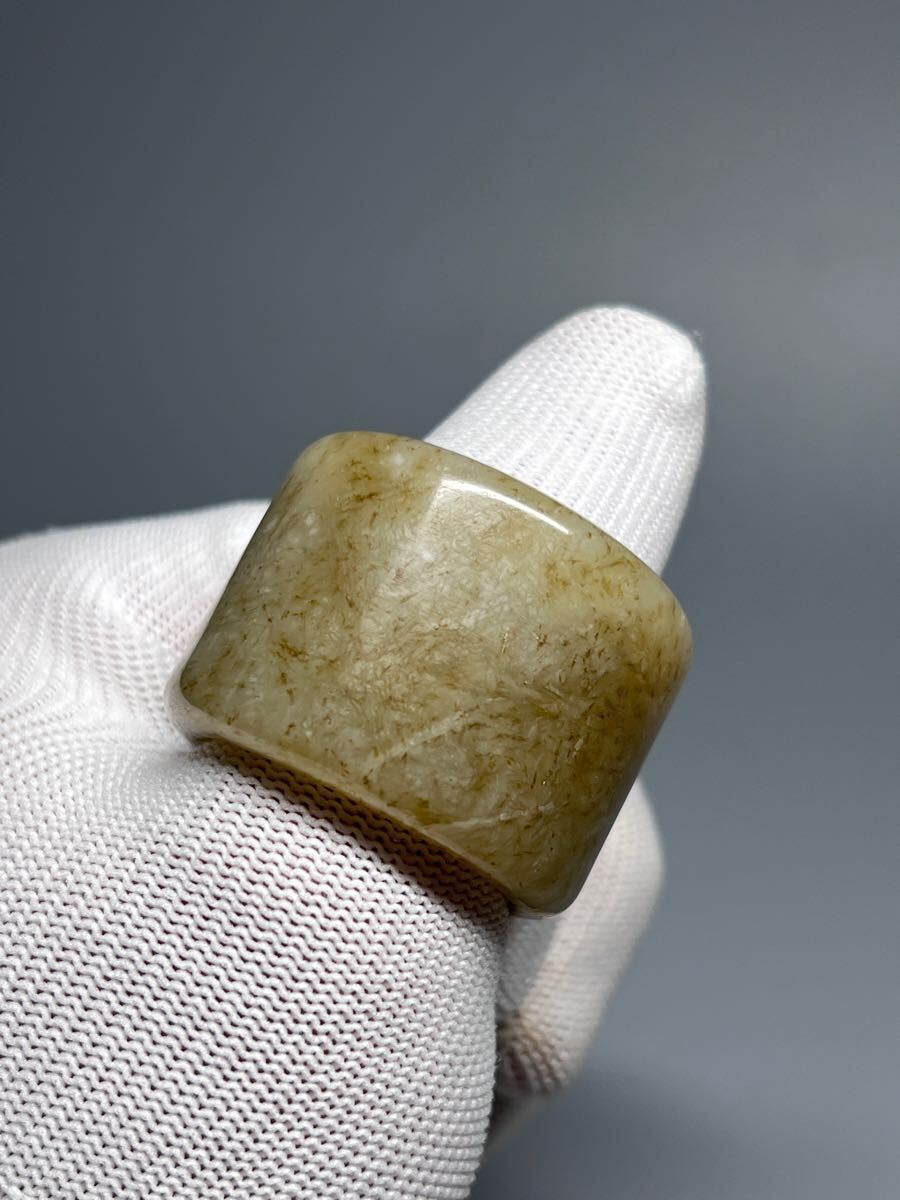 古美術 玉指輪 素彫 内径:2.3cm|アンティーク、コレクション 古美術 玉指輪 素彫 内径:2.3cm|アンティーク、コレクション