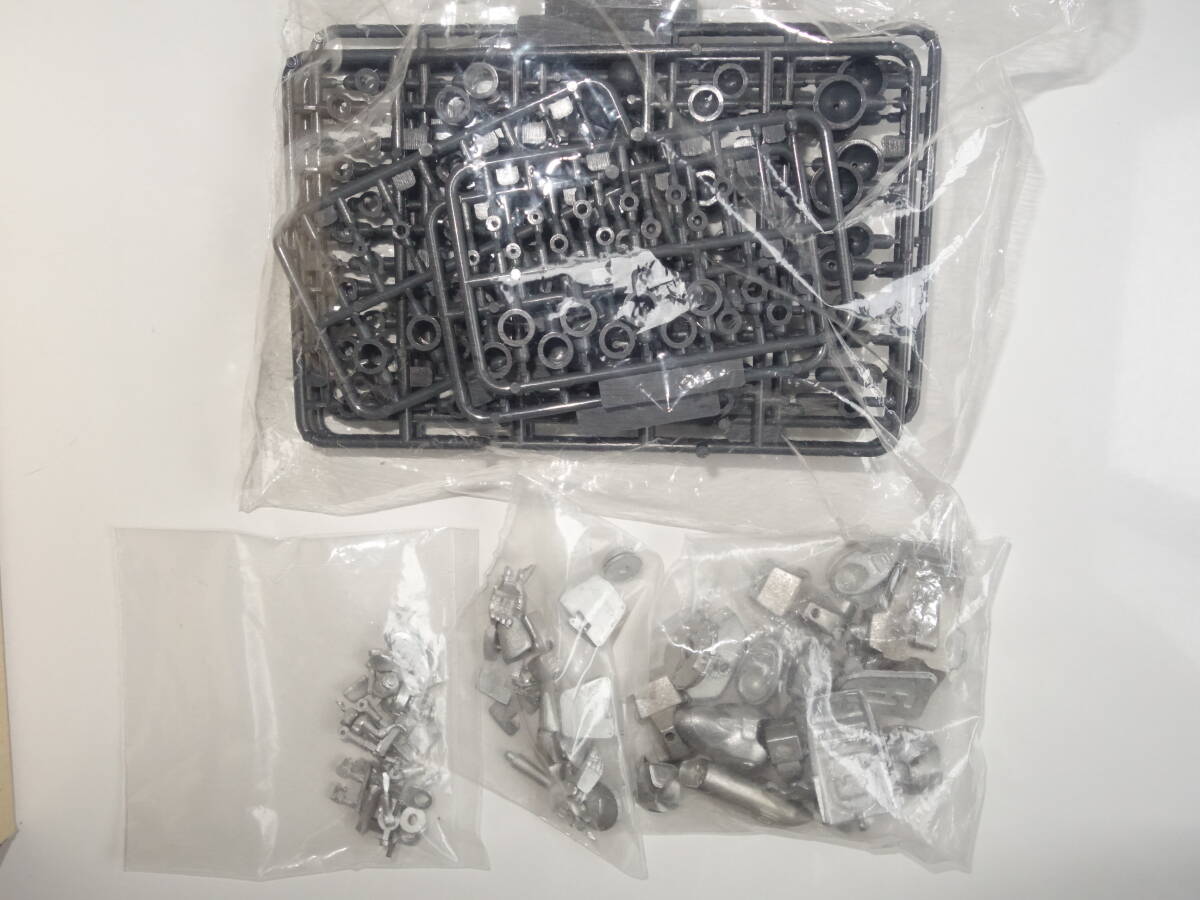 装甲騎兵ボトムズ HG 4種【バーグラリードッグ・スコープドッグ 装甲騎兵ボトムズ HG 4種【バーグラリードッグ・スコープドッグ