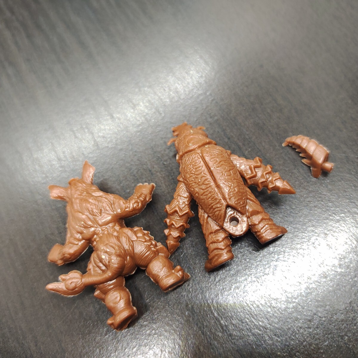  higashi .me Garo King si-sa- tea color eraser figure 2 body set Godzilla * King si-sa- independent un- possible 