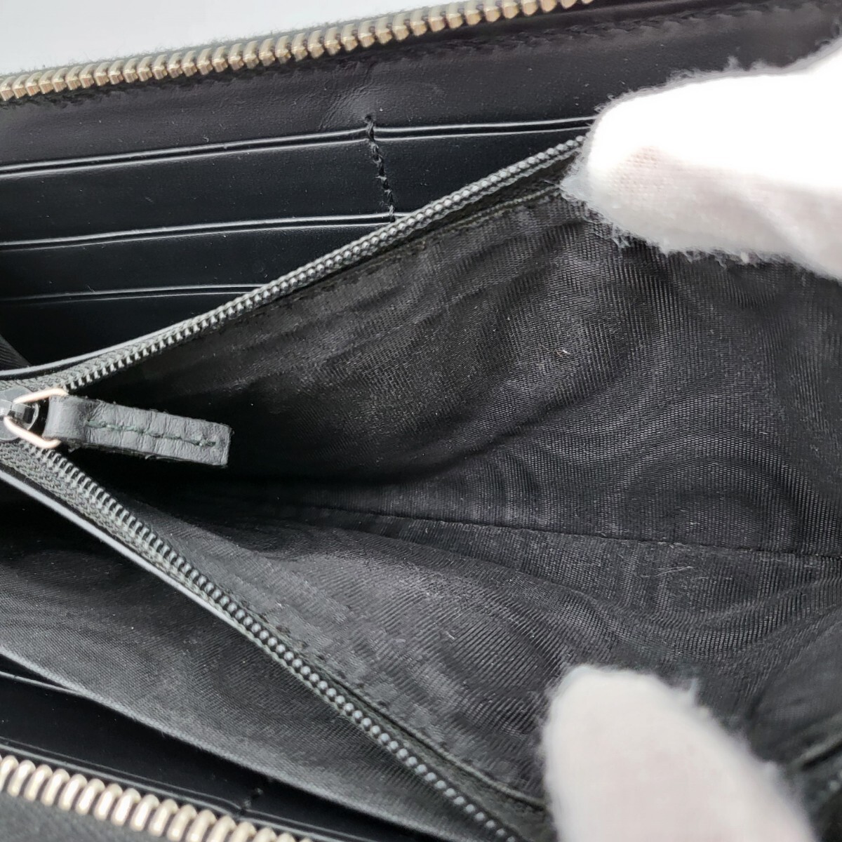 GUCCI グッチ キングスネーク ヘビ 蛇 ラウンドファスナー 長 GUCCI グッチ キングスネーク ヘビ 蛇 ラウンドファスナー 長