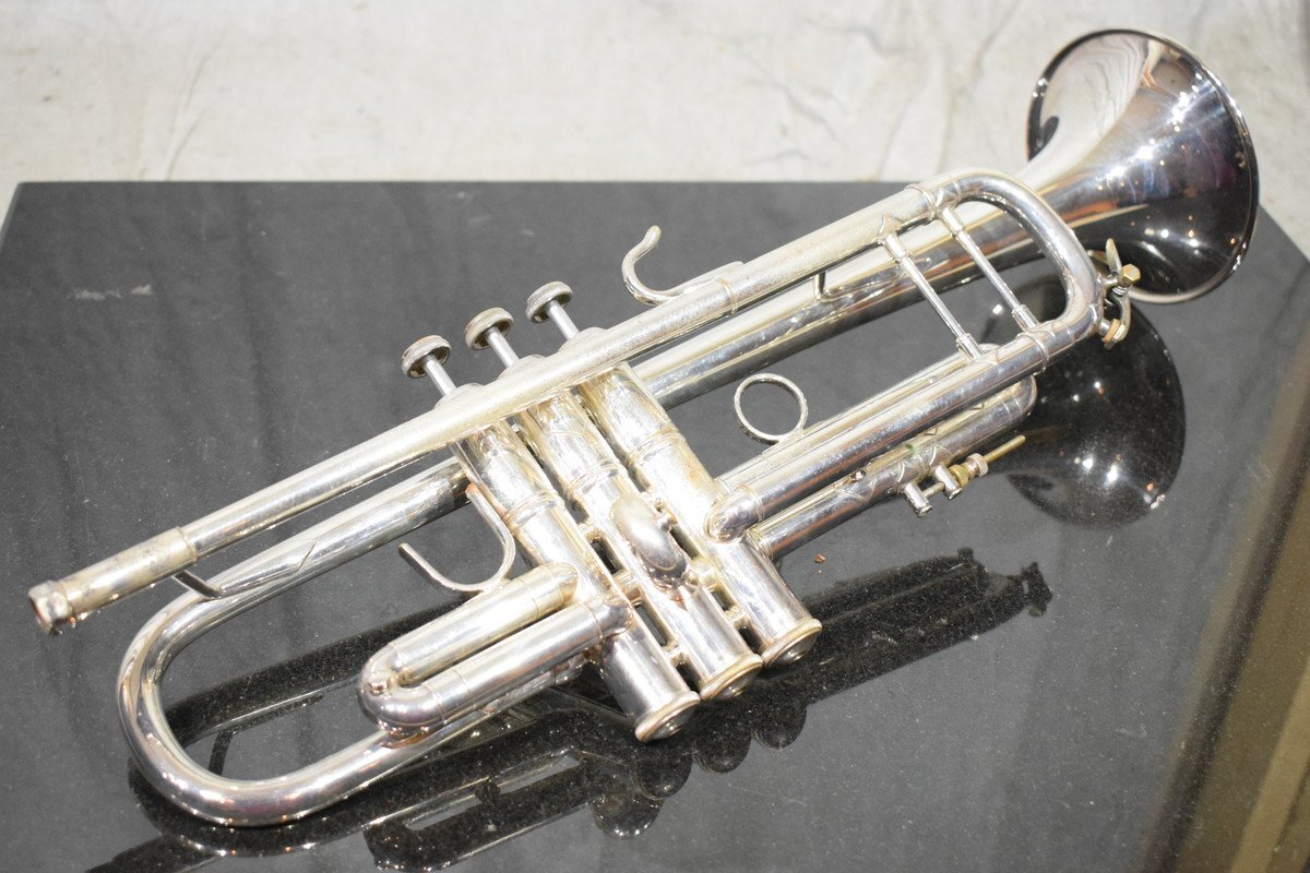 【送料無料!!】Bach/バック トランペット Stradivarius Model 37 ML