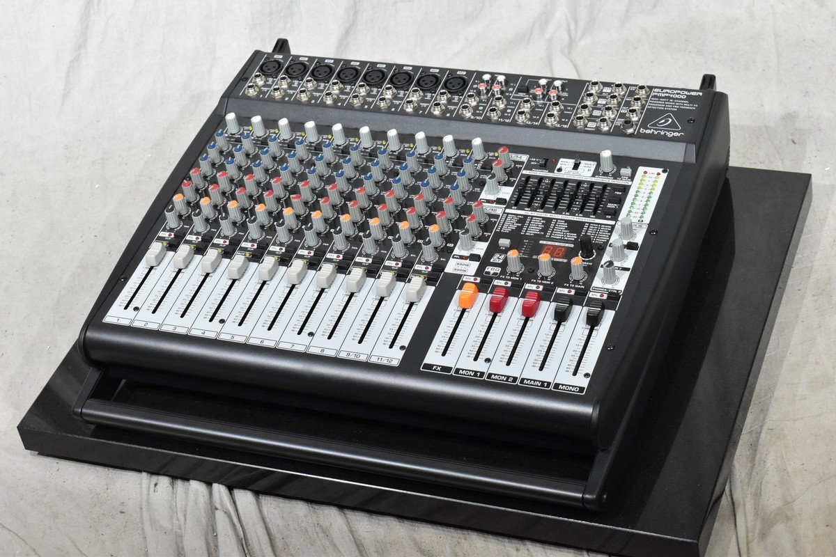 BEHRINGER/ベリンガー パワードミキサー EUROPOWER PMP4000【現状渡し品】