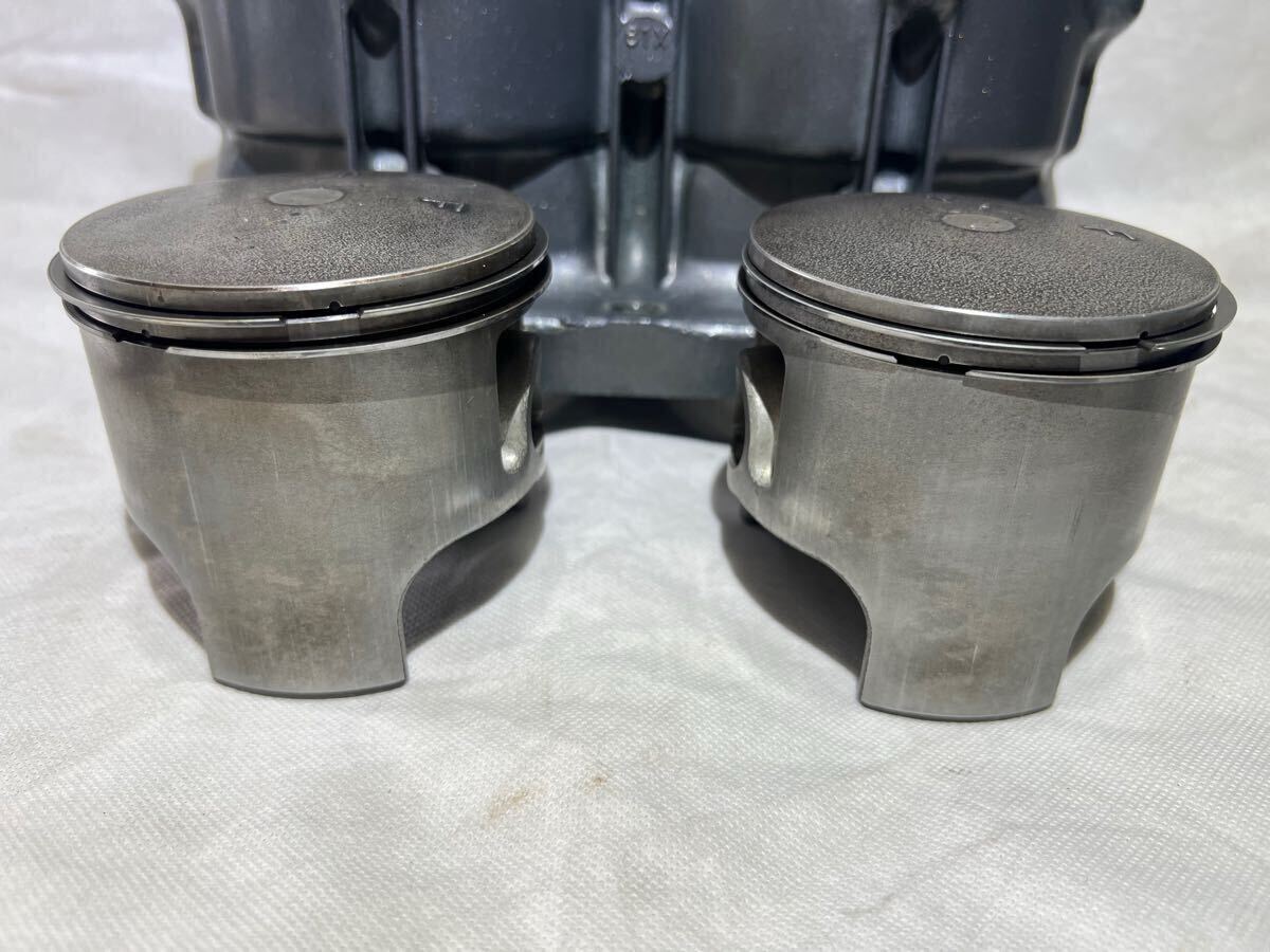 ヤマハ 700TZ 61X 純正 シリンダー ピストン エンジン 中古 美品 ヤマハ 700TZ 61X 純正 シリンダー ピストン エンジン 中古 美品